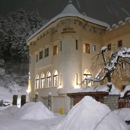The Castle Hotel Samokov Exterior foto
