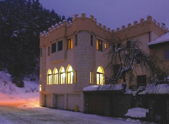 The Castle Hotel Samokov Exterior foto